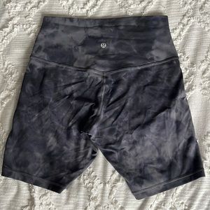 Lululemon align high rise short Diamond dye pitch grey graphite grey size 8